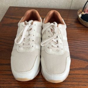 Banana Republic Sneakers
